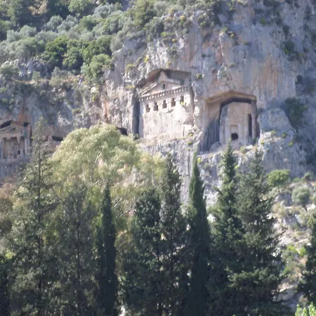 Villa Lydian *